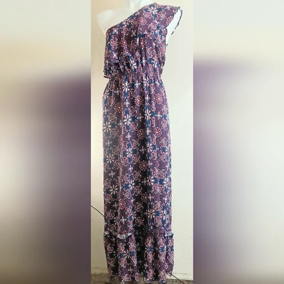 Francesca’s Maxi Dress. Style Jadeen Size Small shoulder. - Picture 1 of 15